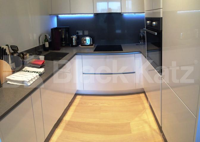 			 , 1 Bedroom, 1 bath, 1 reception Apartment			 The Residence  Blackfriars Road, Waterloo/Southwark